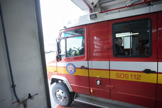 Požiar domu, kontajnerov či zaseknutý výťah. Hasiči mali počas Silvestra NÁROČNEJŠIU službu