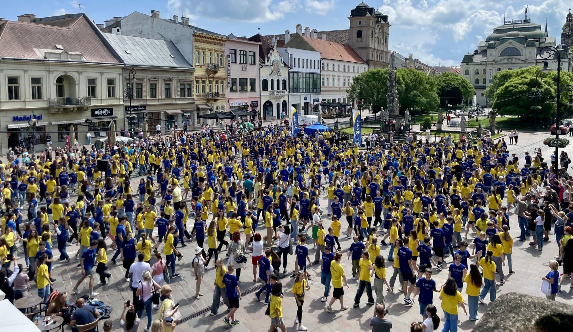 V Košiciach sa tancovala štvorylka: Vychutnajte si atmosféru roztancovanej Hlavnej ulice (VIDEO)