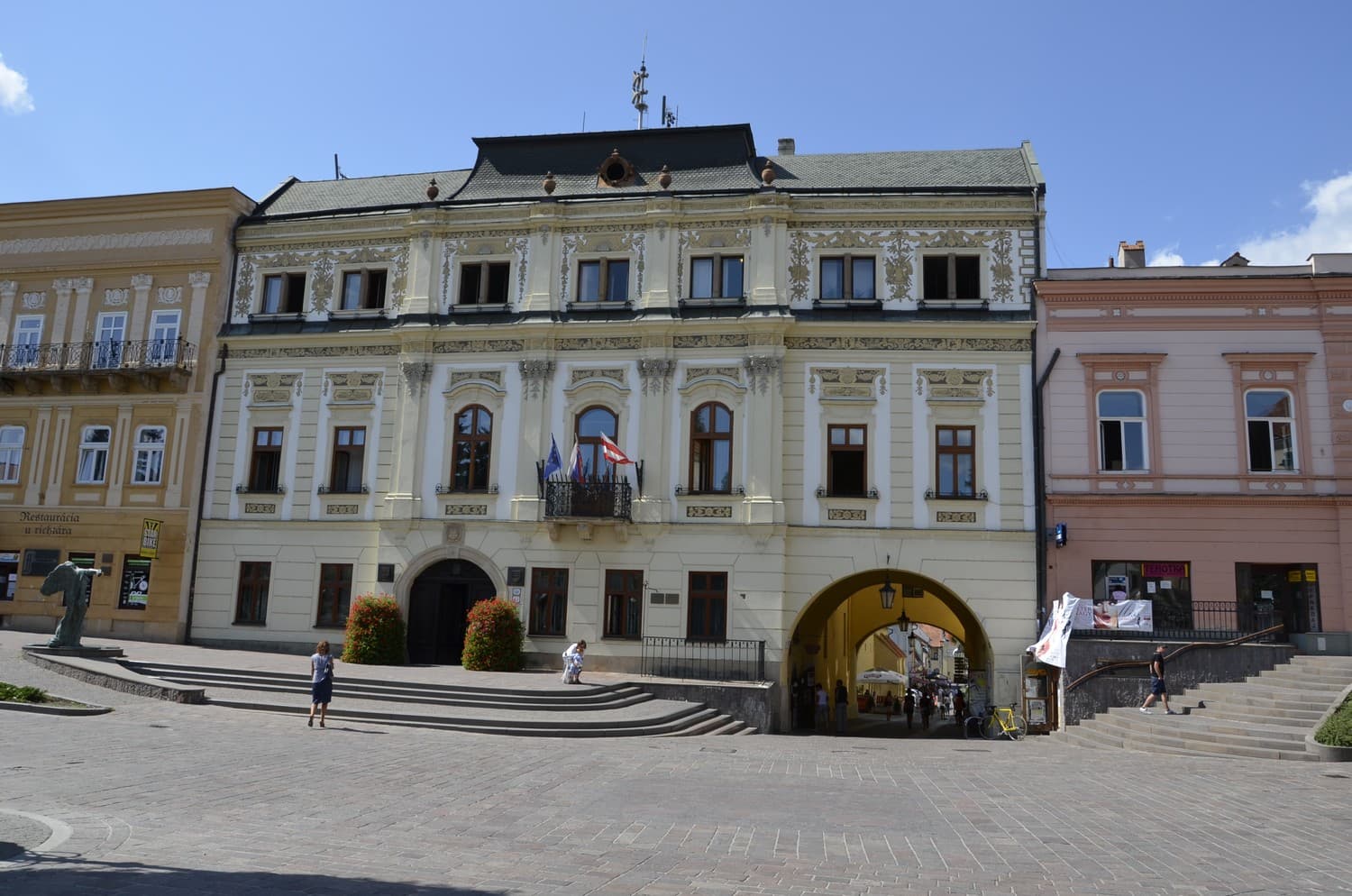 Na mestskom úrade zajtra nepochodíte, klientov budú vybavovať v obmedzenom režime