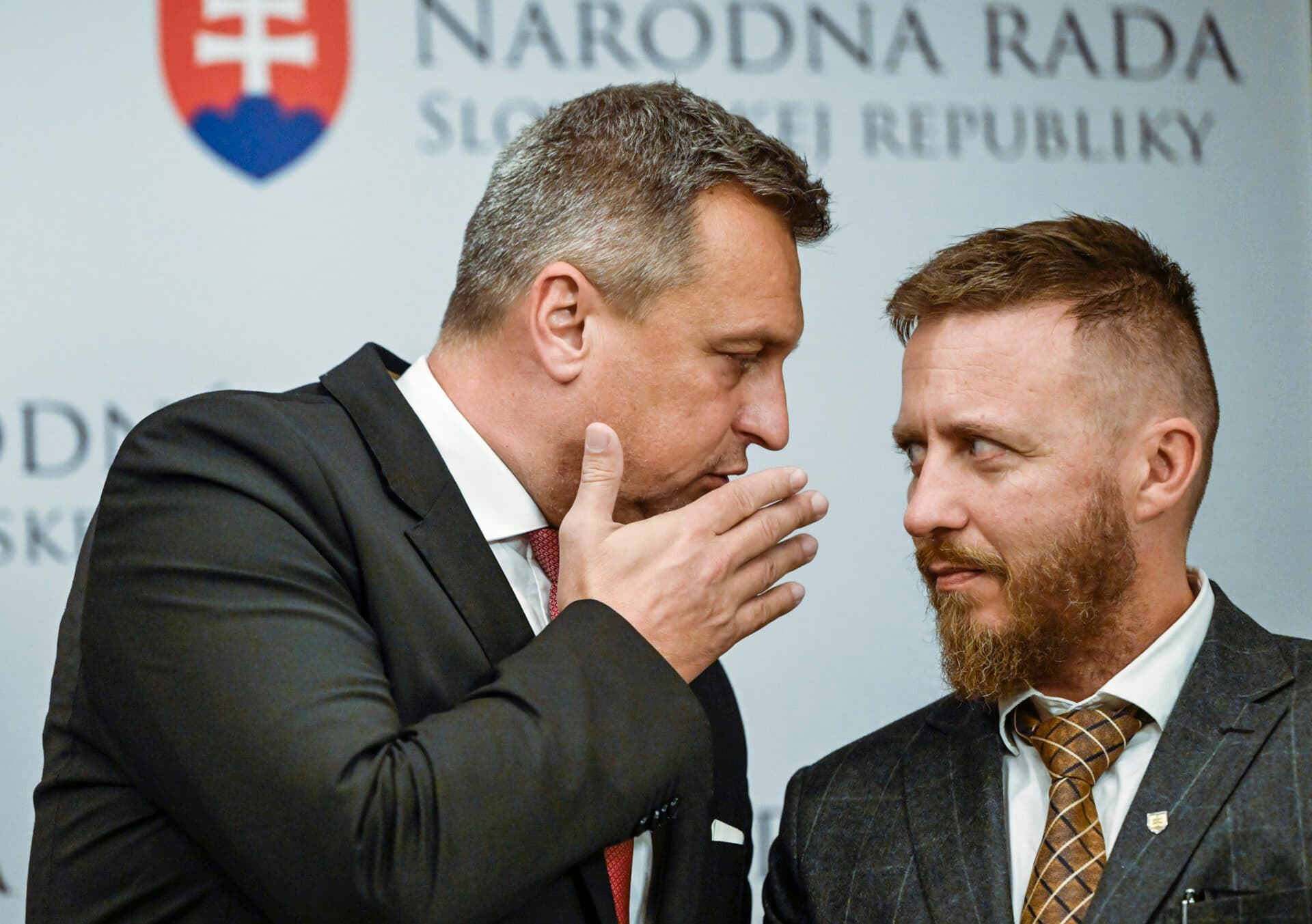 Peter Kotlár chce zvolať bezpečnostnú radu pre analýzu vakcín proti COVID-19
