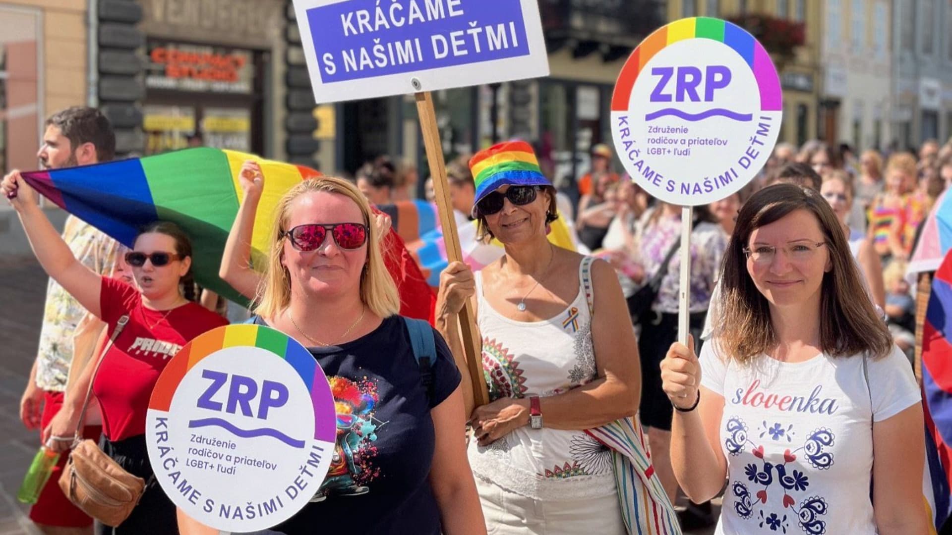 Po ročnej prestávke je tu znova anticena Homofób roka. Nominovaní sú politici aj umelci