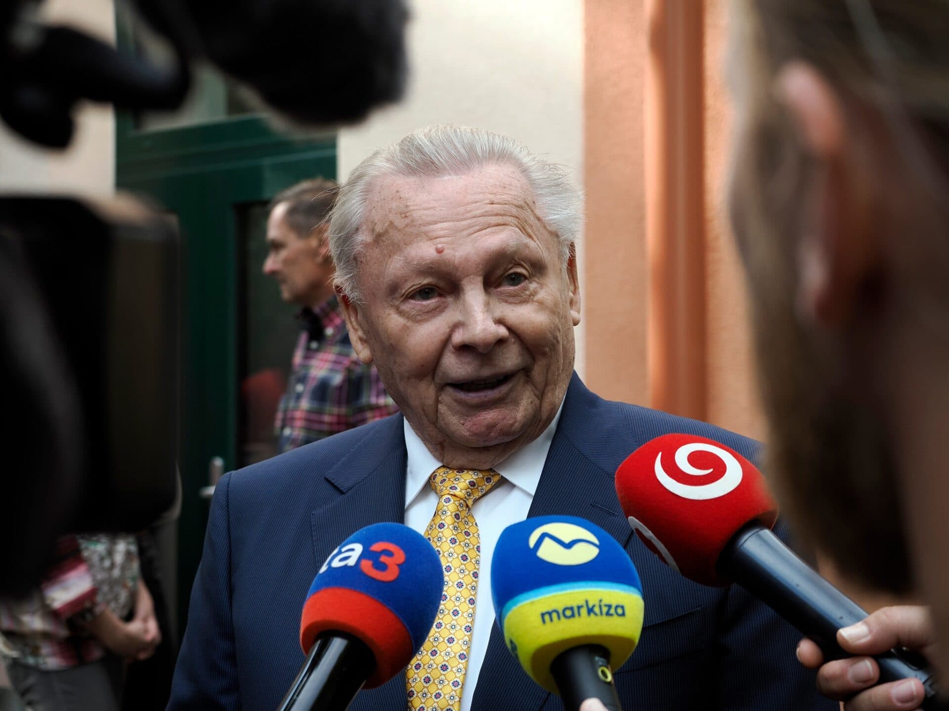V metropole východu odvolil aj Rudolf Schuster