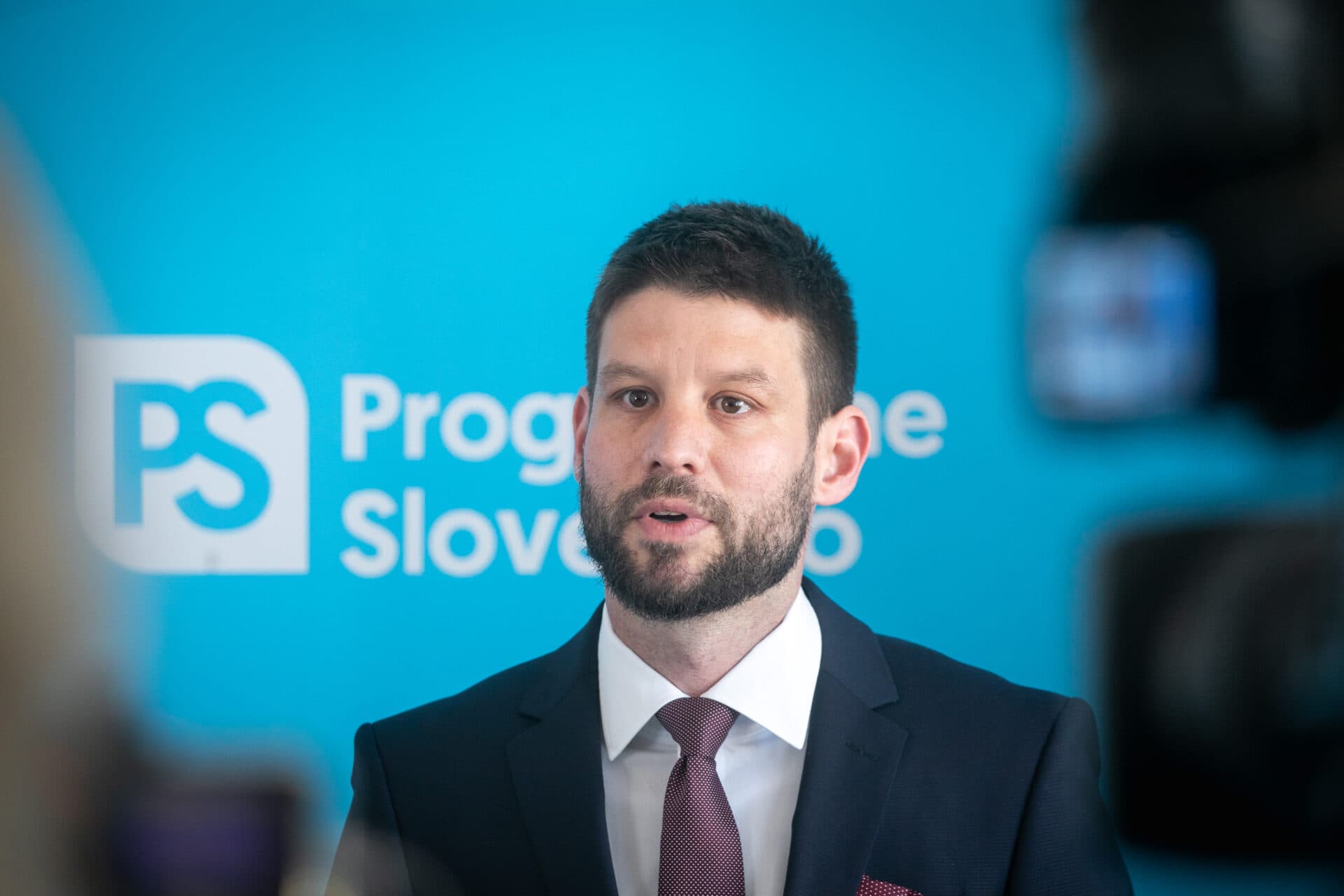 Drastické zvýšenie cien piva nehrozí, reaguje Šimečka na DEEPFAKE nahrávku