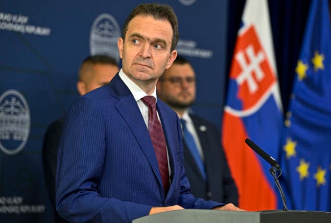 Premiér Ódor si cestou na voľby zabudol dôležitý doklad