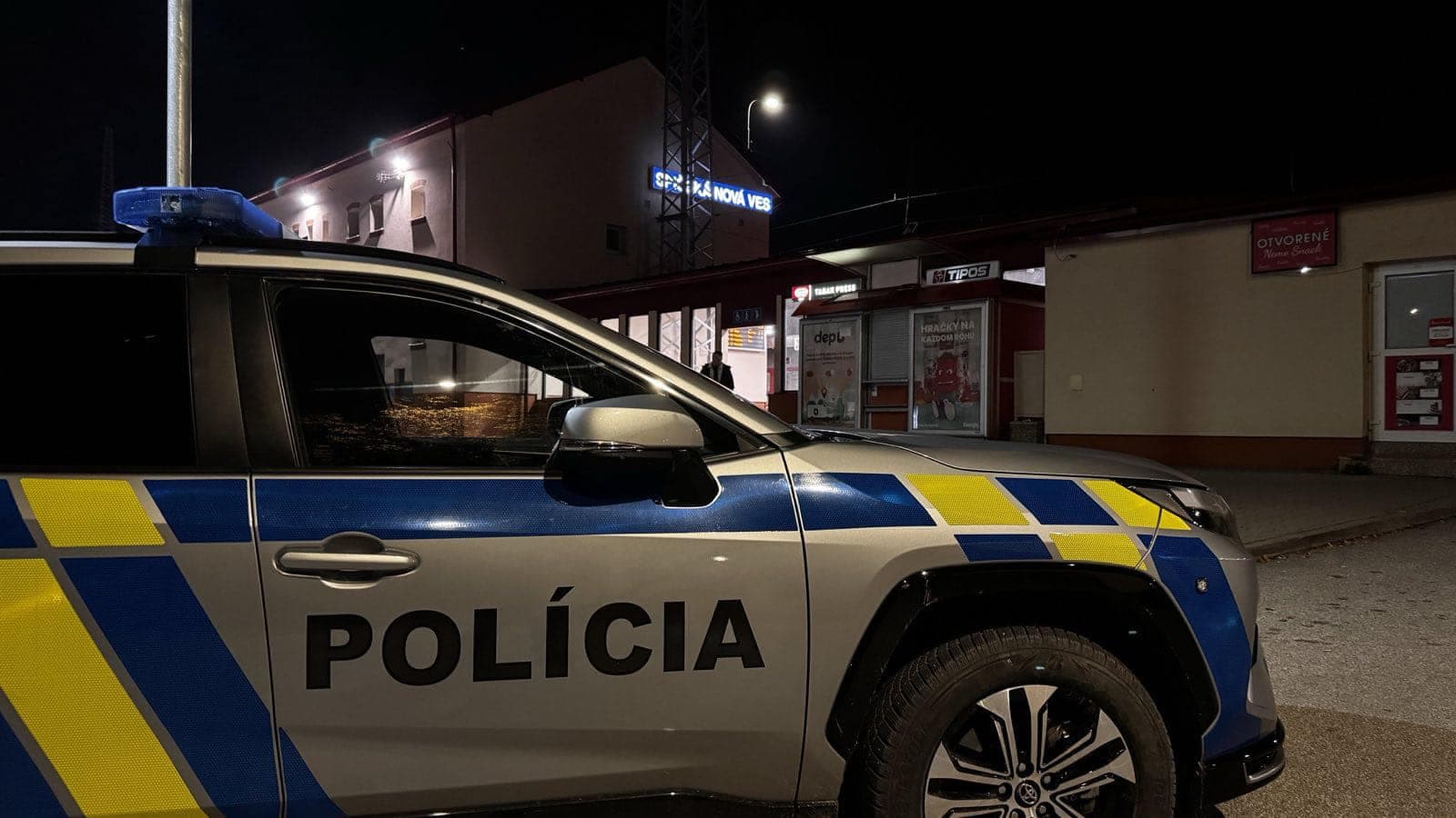 22-ročné dievča, ktoré dobodal muž vo vlaku, je mimo ohrozenia života
