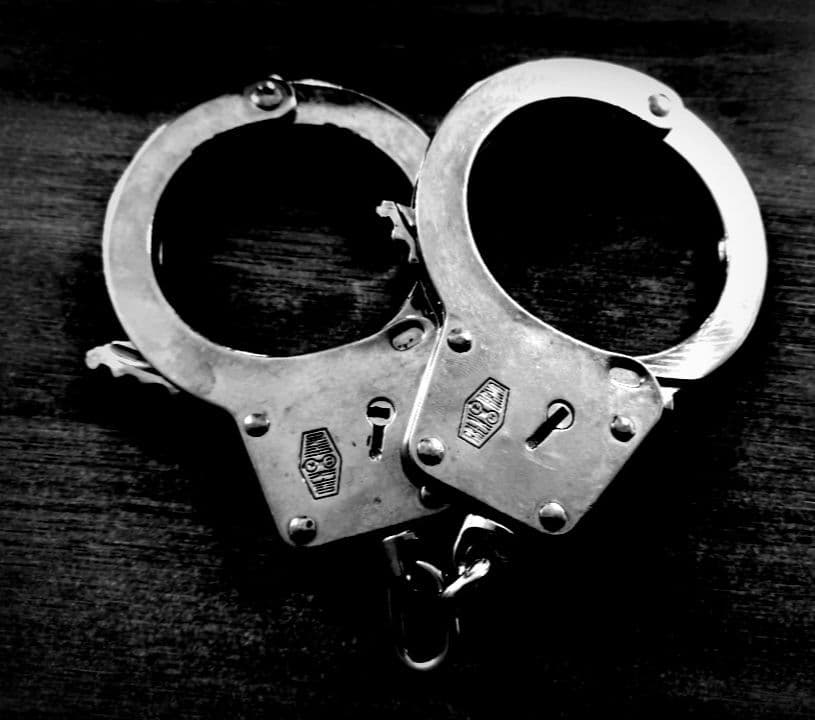 Muži napadli policajtov počas služby