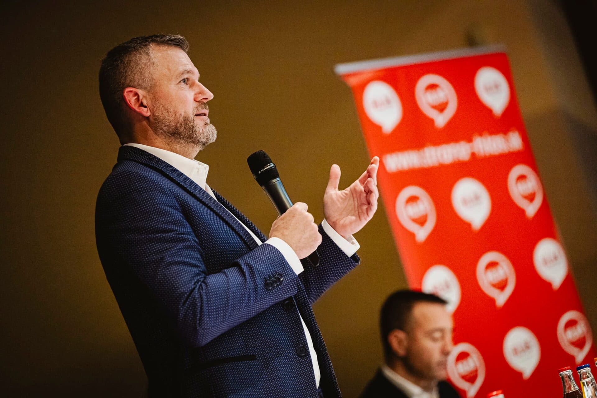 Predseda parlamentu Pellegrini bude diskutovať o svojej kandidatúre s členmi strany