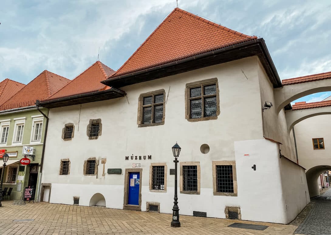 Živý orloj v Košiciach si môžete užiť ZADARMO. Nasledovať po ňom bude nočná prehliadka