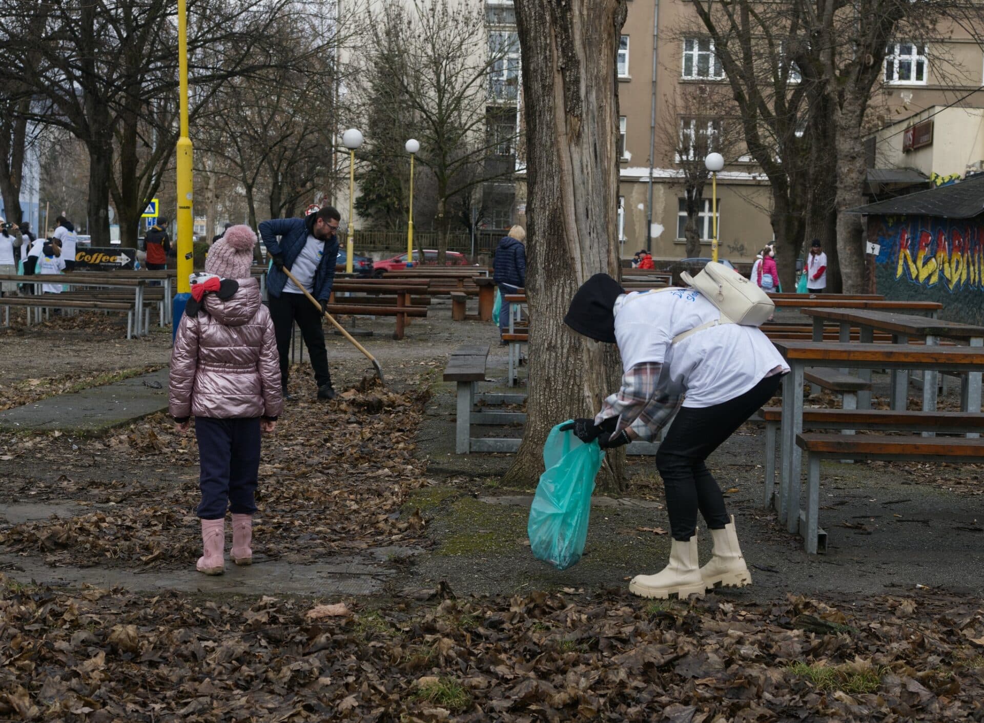 Fotografia k súvisiacemu článku Ukrajinskí dobrovoľníci pomáhajú na každom kroku: Čistejšie Košice ako gesto vďaky (FOTO)