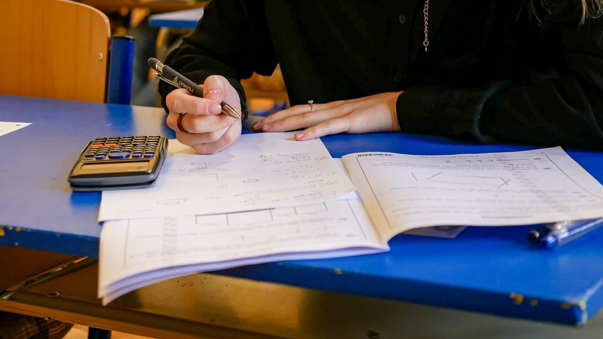 Stredoškolákov čaká dôležitý týždeň, preveria ich maturitné skúšky