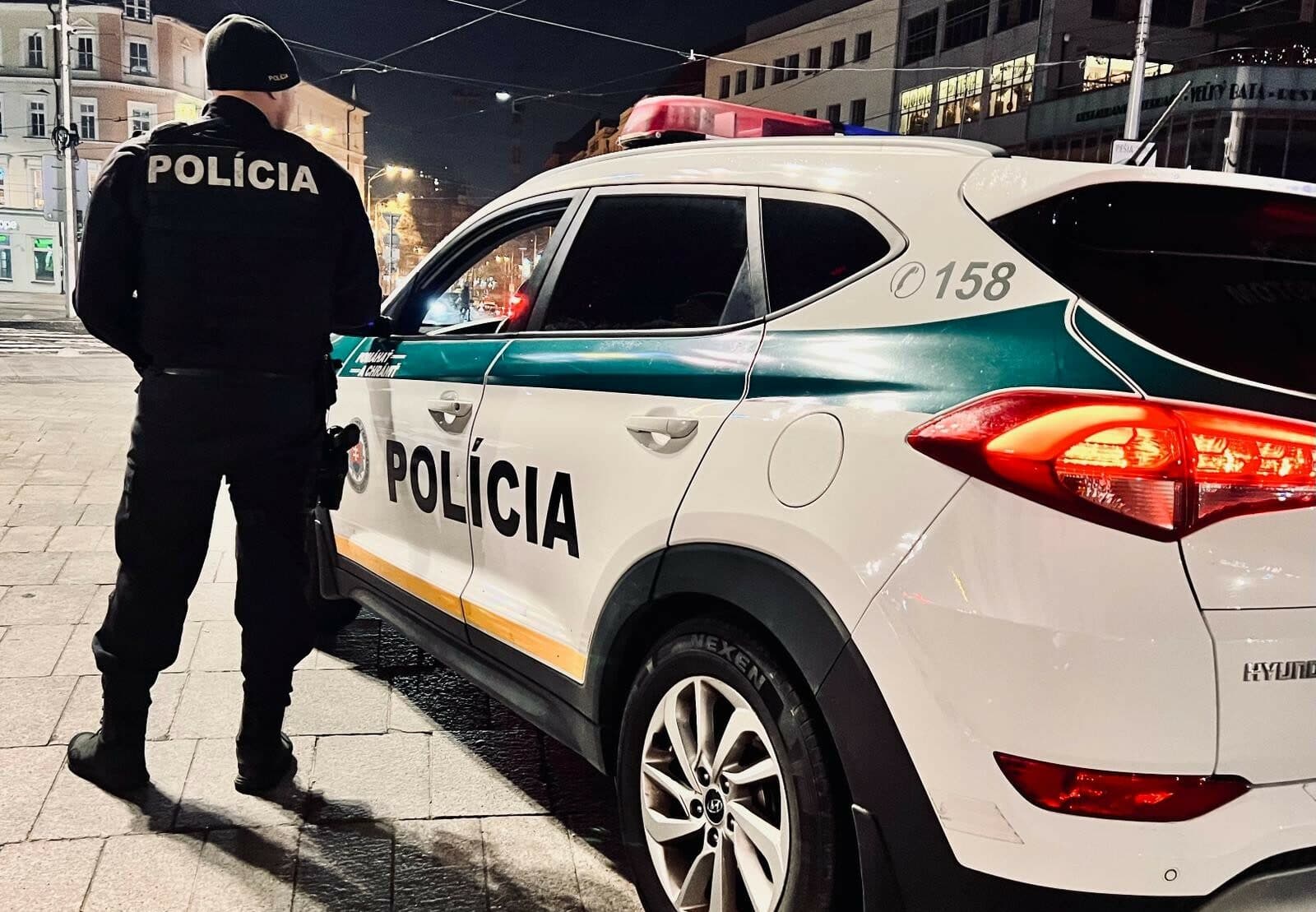 Brutálny čin na východnom Slovensku. Mladík napadol 64-ročného muža, ktorého následne okradol