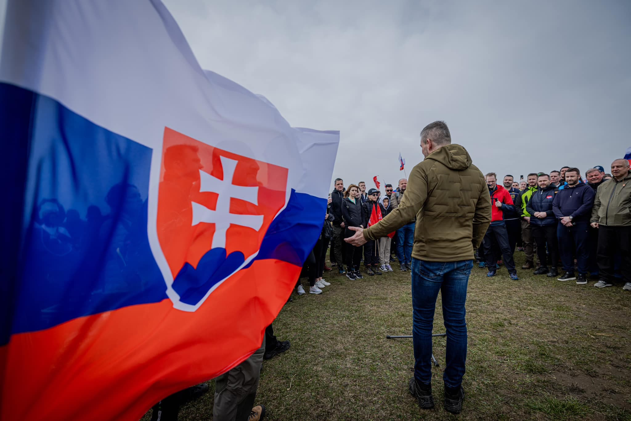 Čo nám napovedá história vzťahu vlády a prezidenta v súvislosti s druhým kolom prezidentských volieb (KOMENTÁR)