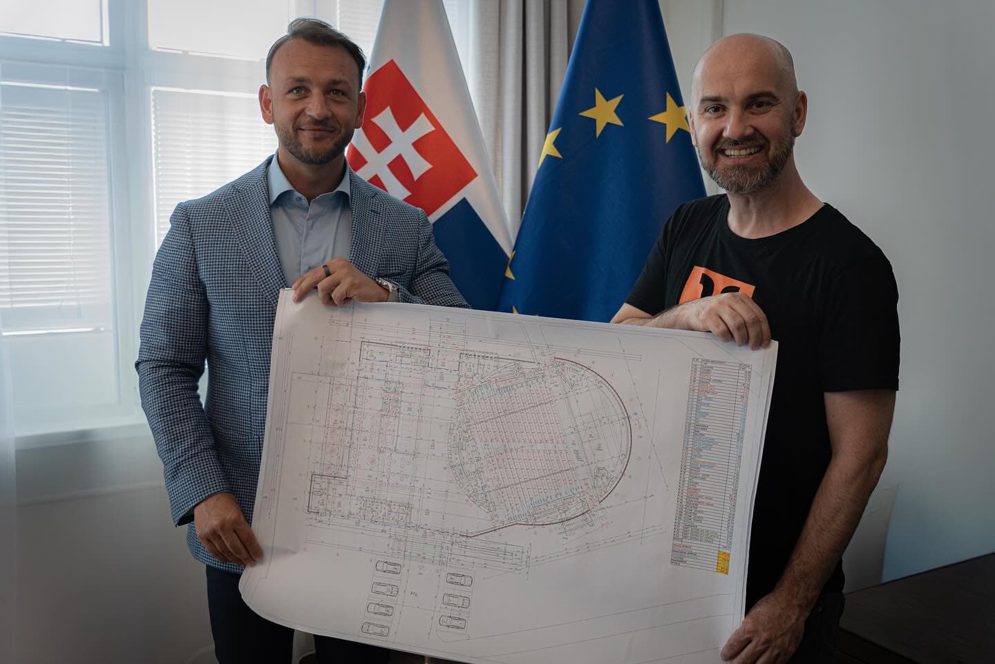 ŠOKUJÚCA KRITIKA! Fanúšikovia sa pustili do Igora Timka kvôli spoločnej fotke s ministrom vnútra