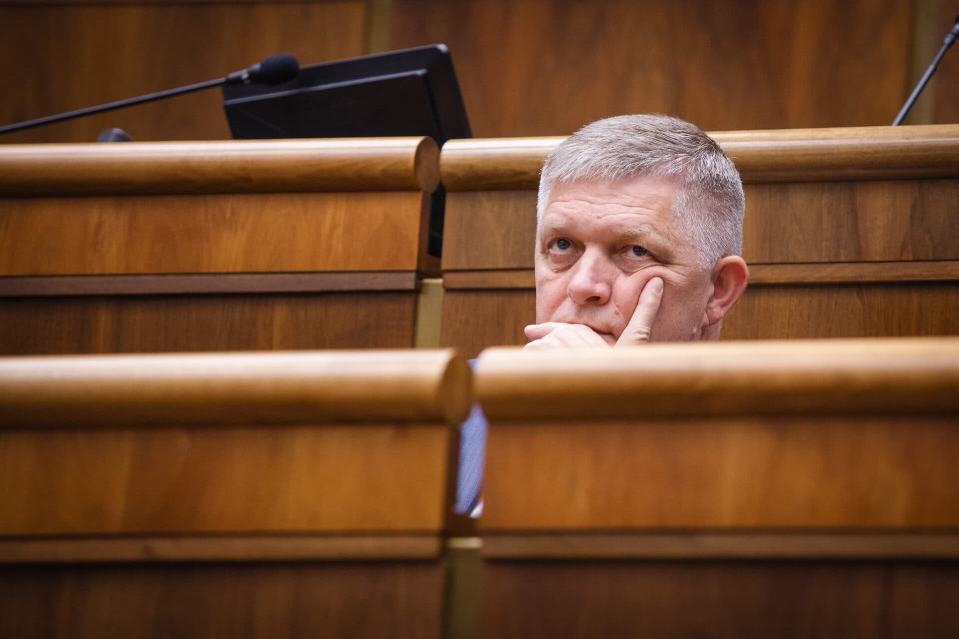 Predseda vlády FICO má za sebou kontrolné CT, Beňová si sypala popol na hlavu