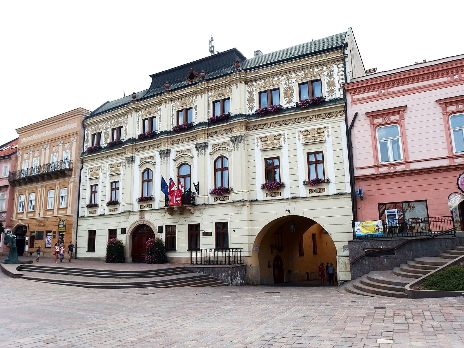 Radnica pripomína Prešovčanom v rodinných domoch dôležitý dátum