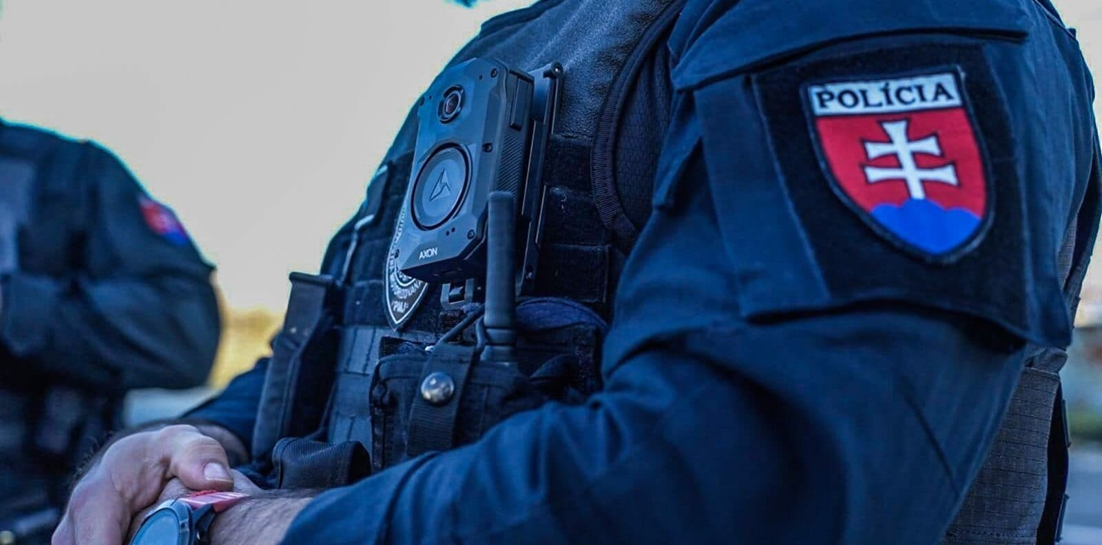 Policajti v Košiciach začínajú používať telové kamery