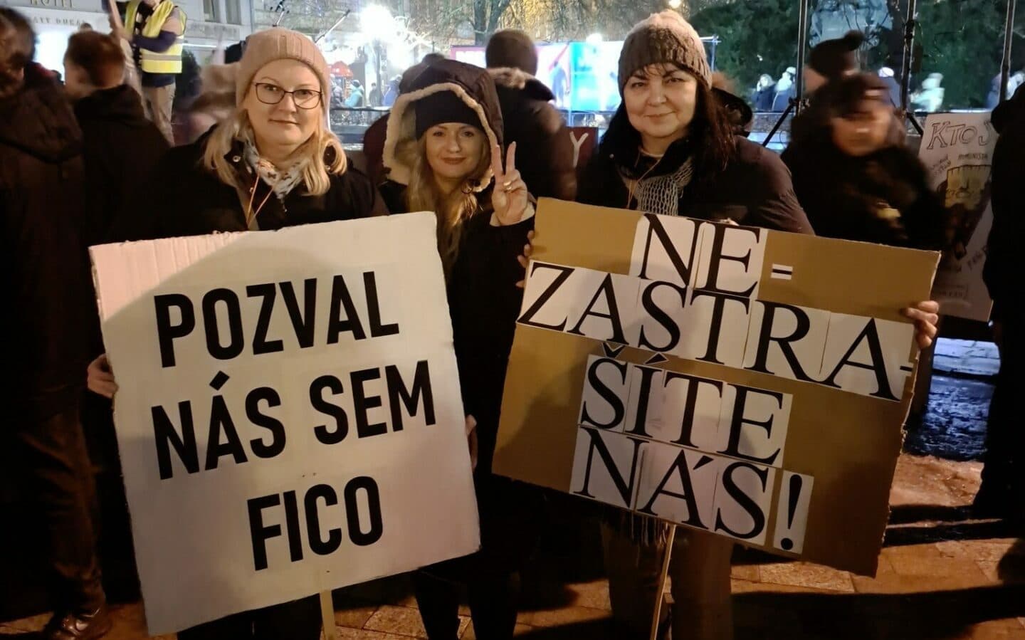 V metropole východu sa na proteste stretli tisíce ľudí (FOTO)