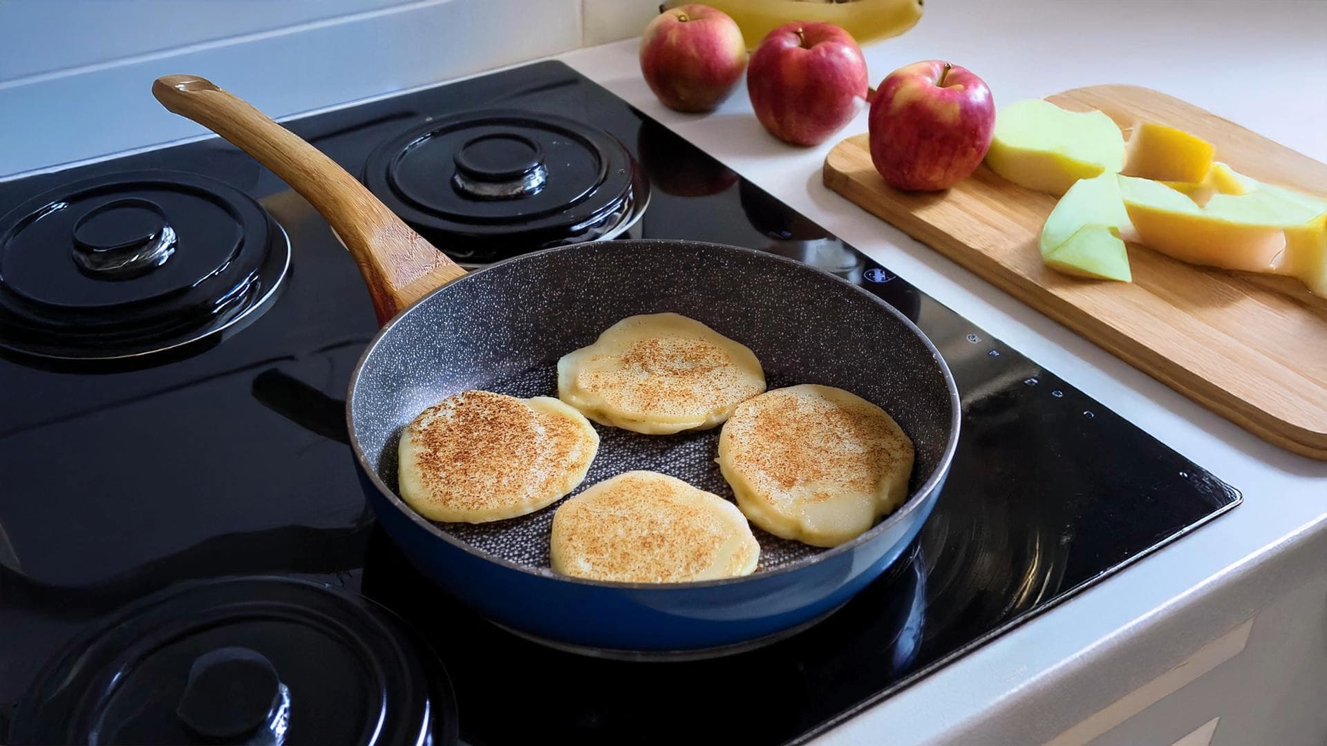 Tip na recept: Lievance s jablkami a škoricou