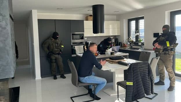V prípade prevádzačského gangu v Sobranciach padlo nové obvinenie