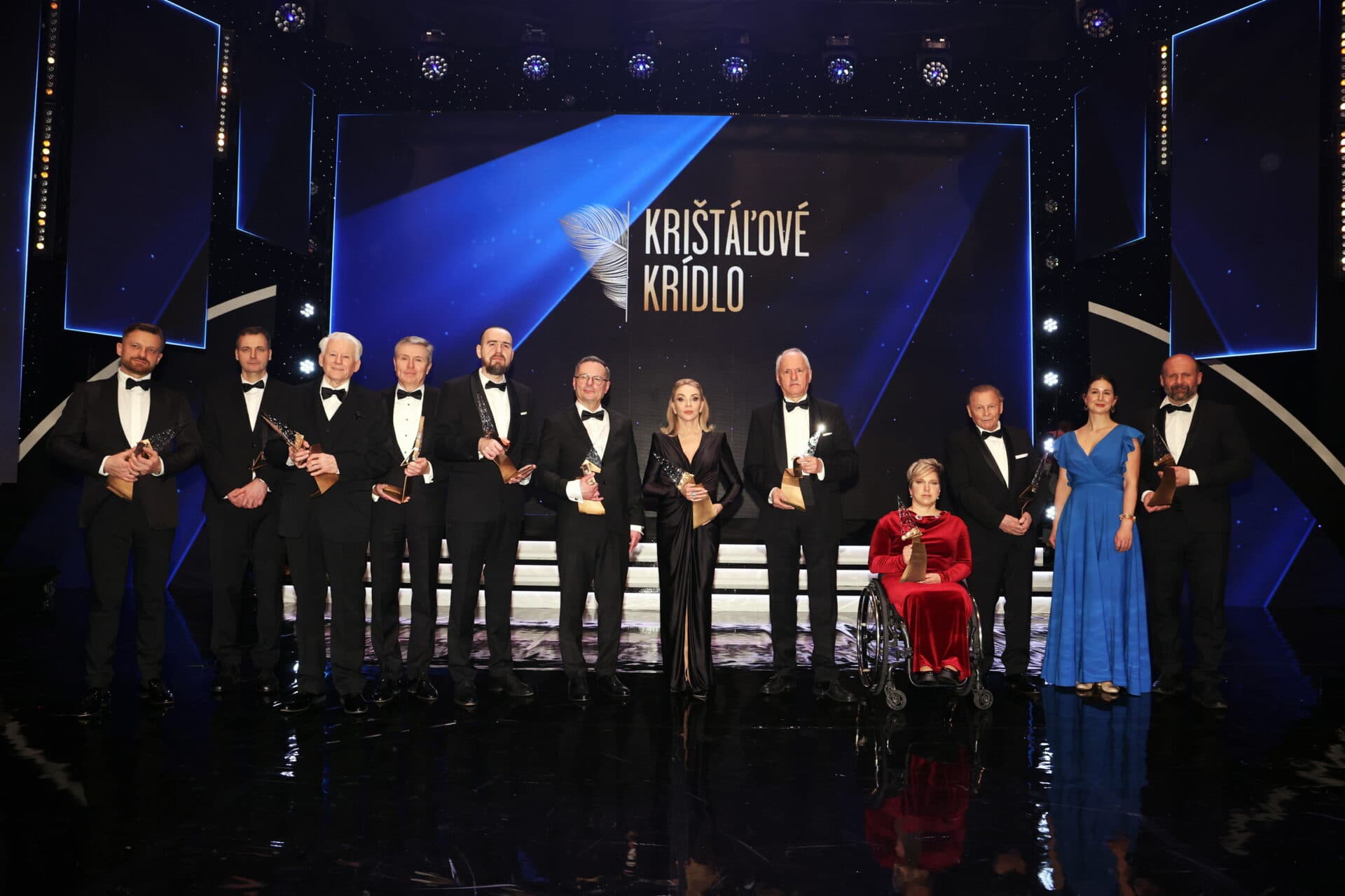 Fotografia k súvisiacemu článku Krištáľové krídlo si odniesli výnimočné slovenské osobnosti, medzi nimi aj Rudolf Schuster
