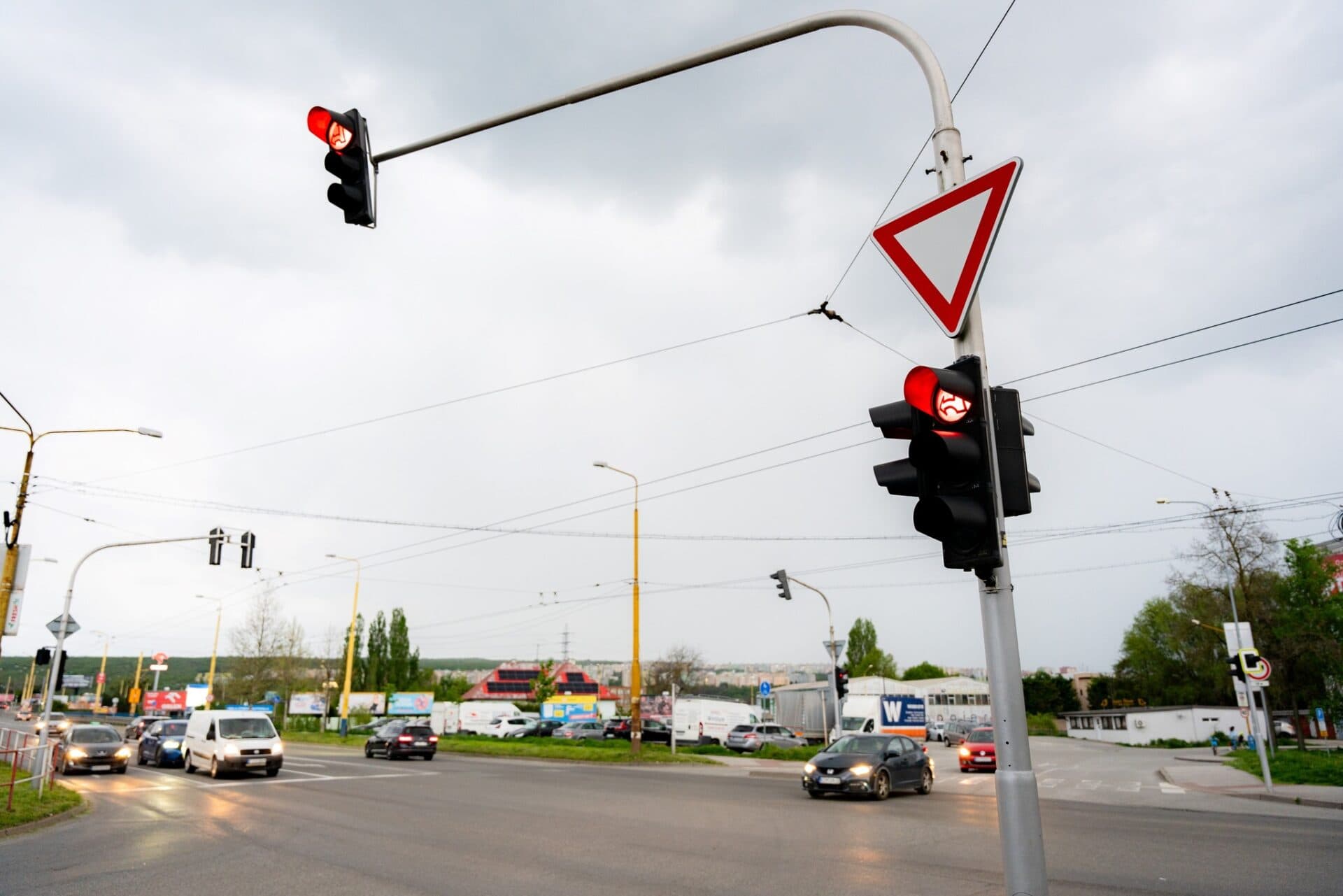 Na križovatke Hlinkova – Vodárenská – Študentská vypnú semafory kvôli modernizácii