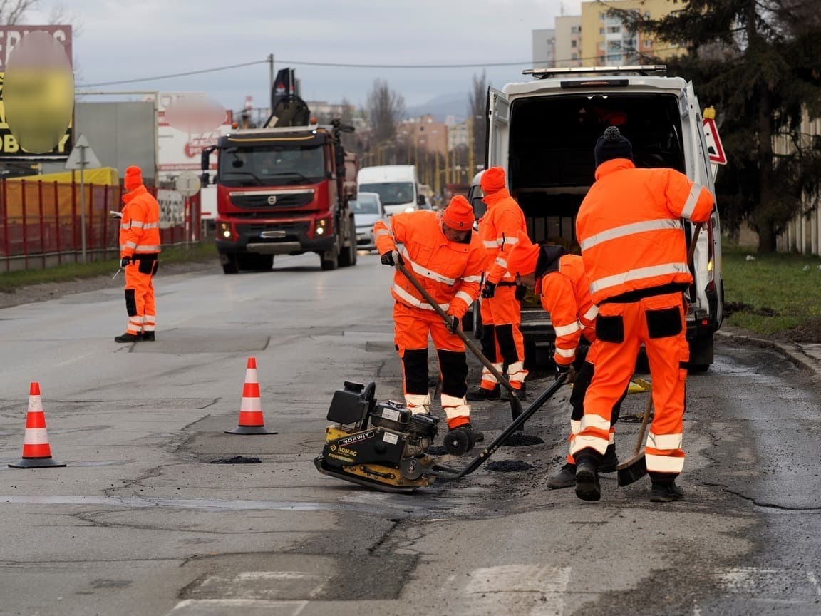 Opravy nerovností na Watsonovej ulici prinesú dopravné obmedzenia