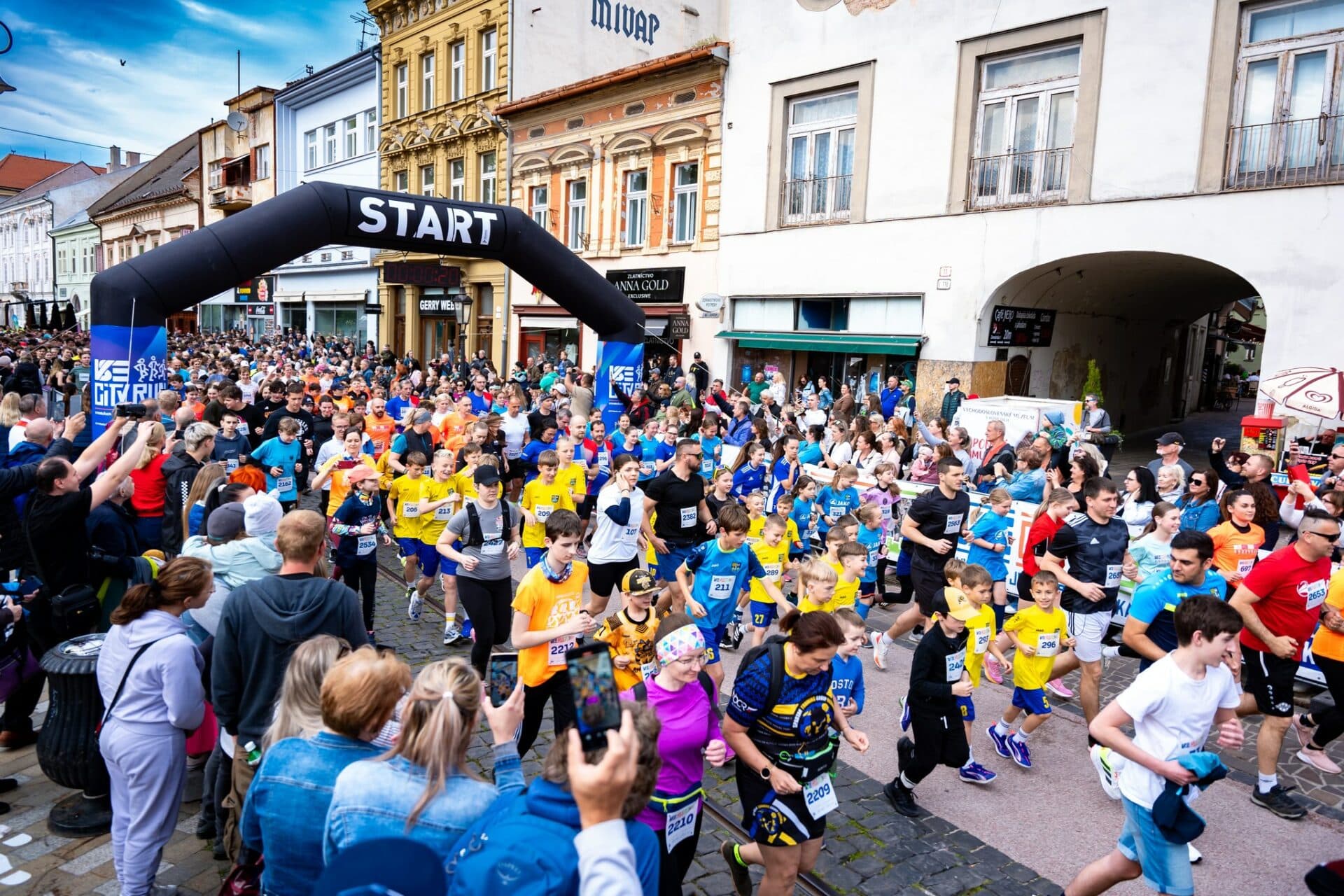 Košičania bežali s veľkým srdcom. VSE City Run opäť pomáhal deťom (FOTO)