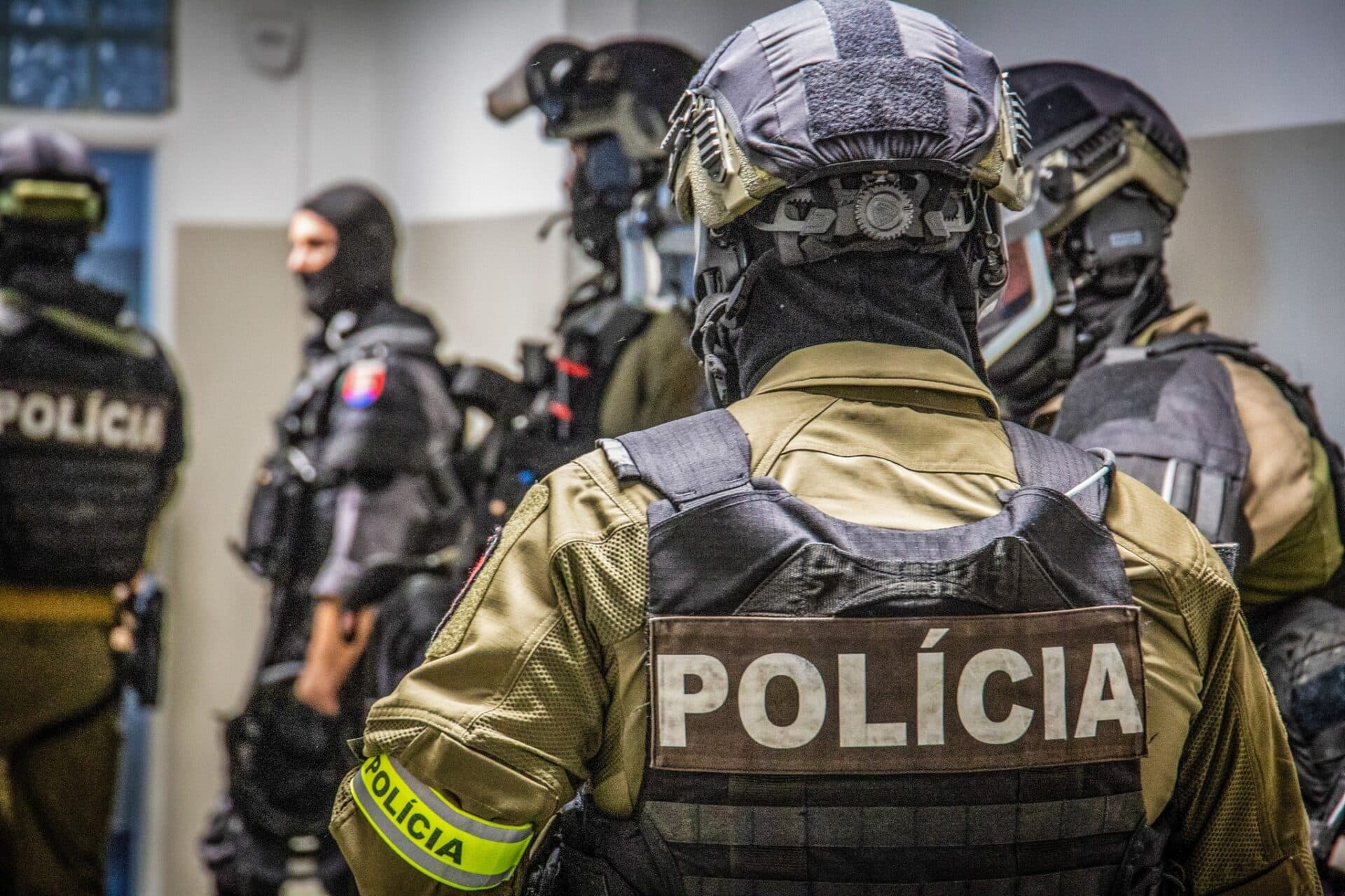 Košice včera ráno zobudili sirény a majáky, dôvodom bolo policajné cvičenie AMOK 2025 (FOTO)