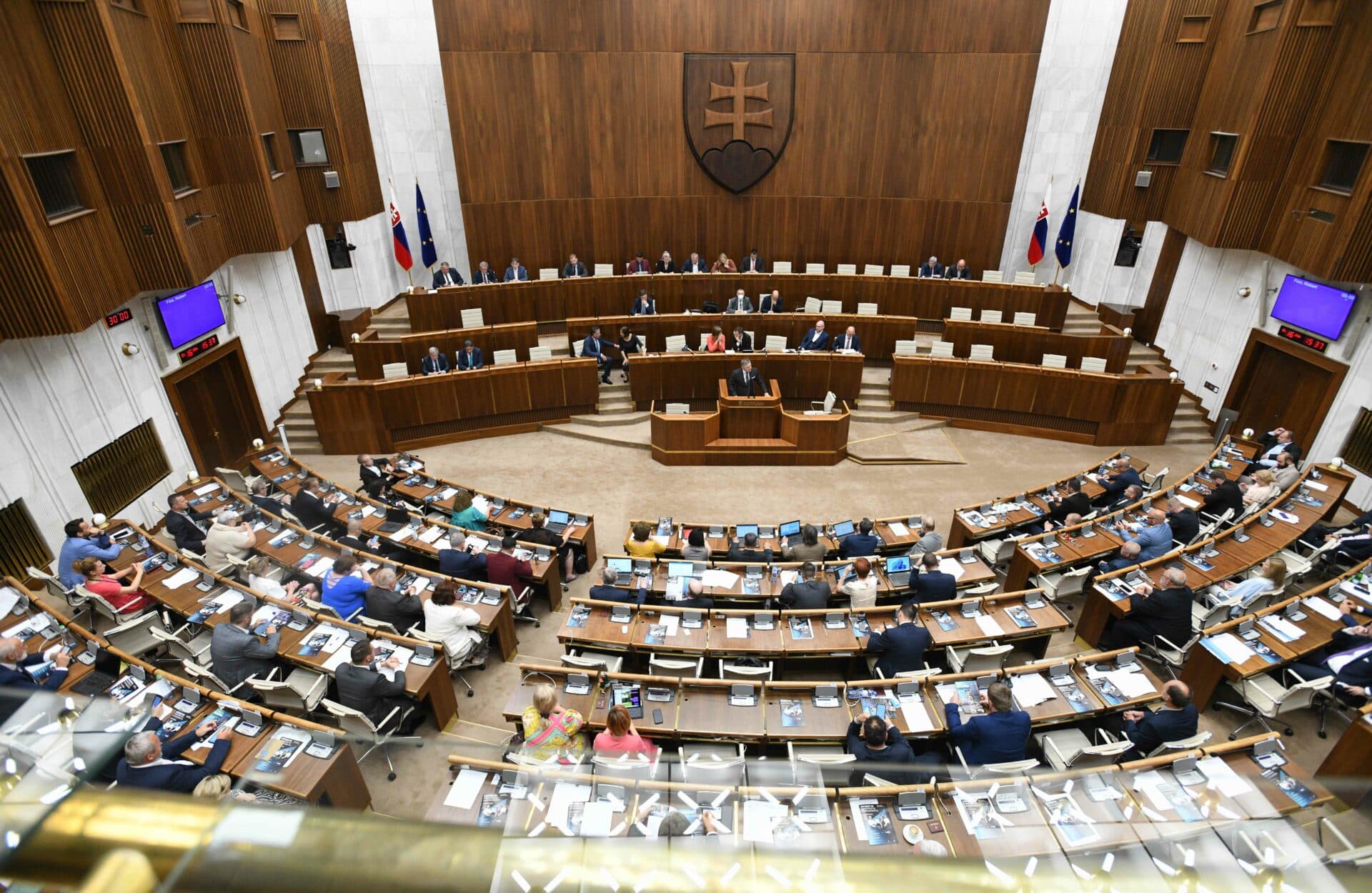 Odklad novely zákona o verejných vodovodoch je dobrou správou pre obyvateľov Slovenska. Dáva nádej na prípravu menej toxickej úpravy