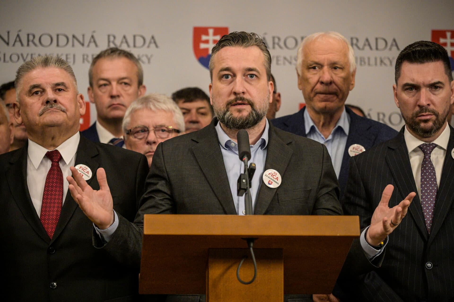 Ľuboš Blaha 17. november neoslavuje. „Slniečkárom“ poslal odkaz z Ruska