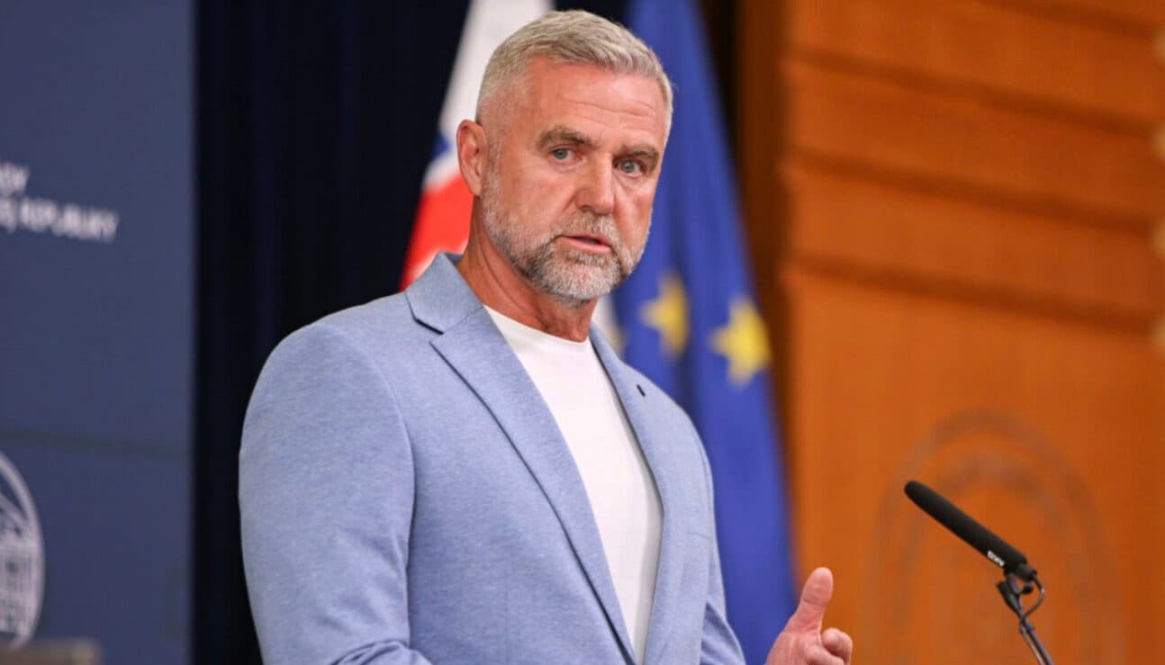 Tibor Gašpar tvrdí, že kriminalita na Slovensku klesá. Kolíková tvrdí opak