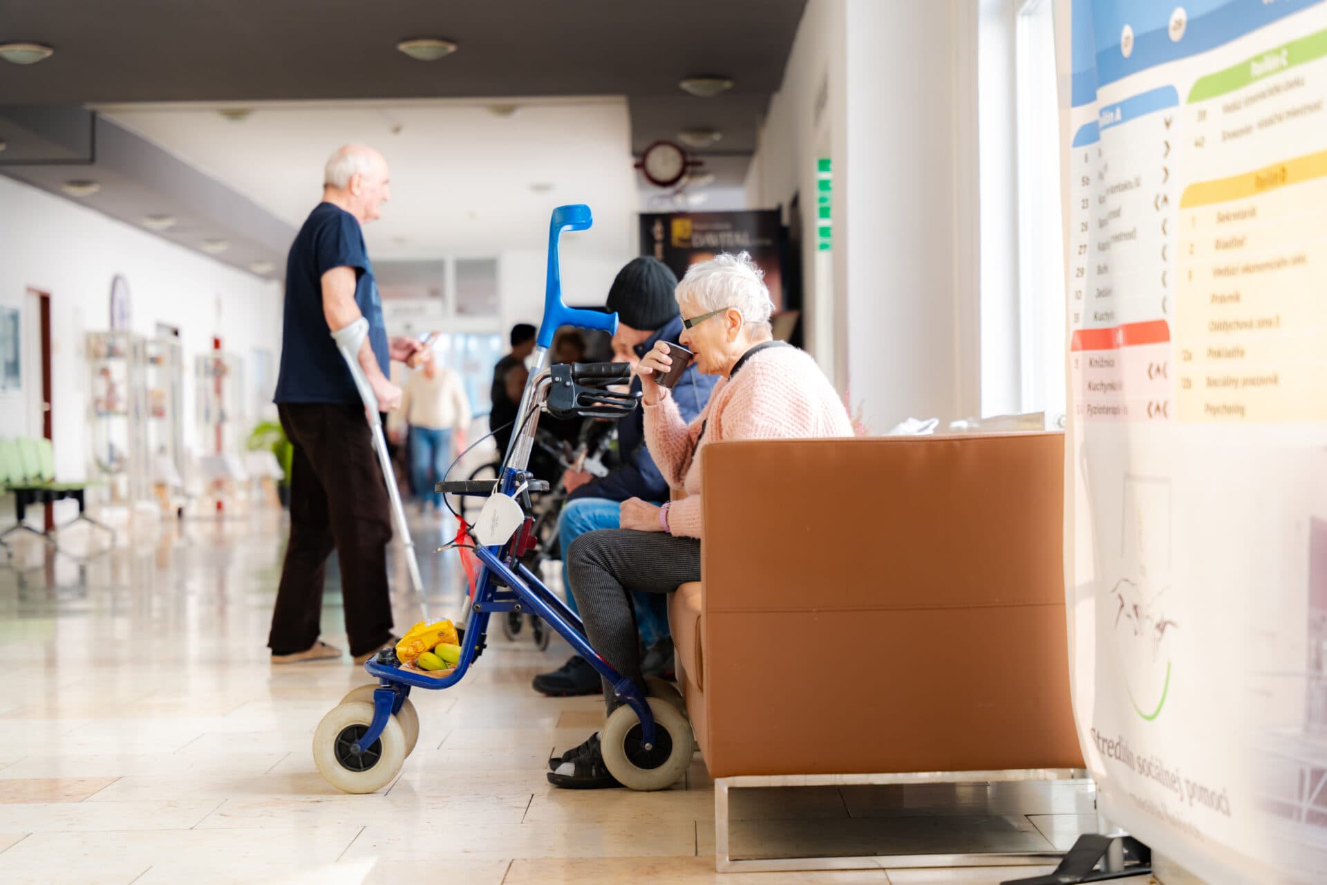 Seniori na Garbiarskej majú nové kúpeľne a WI-FI