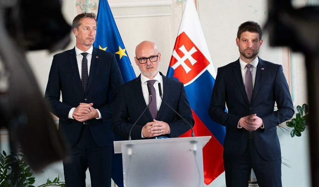 SaS predstavila plán ekonomického reštartu, navrhuje rovnú daň 19%