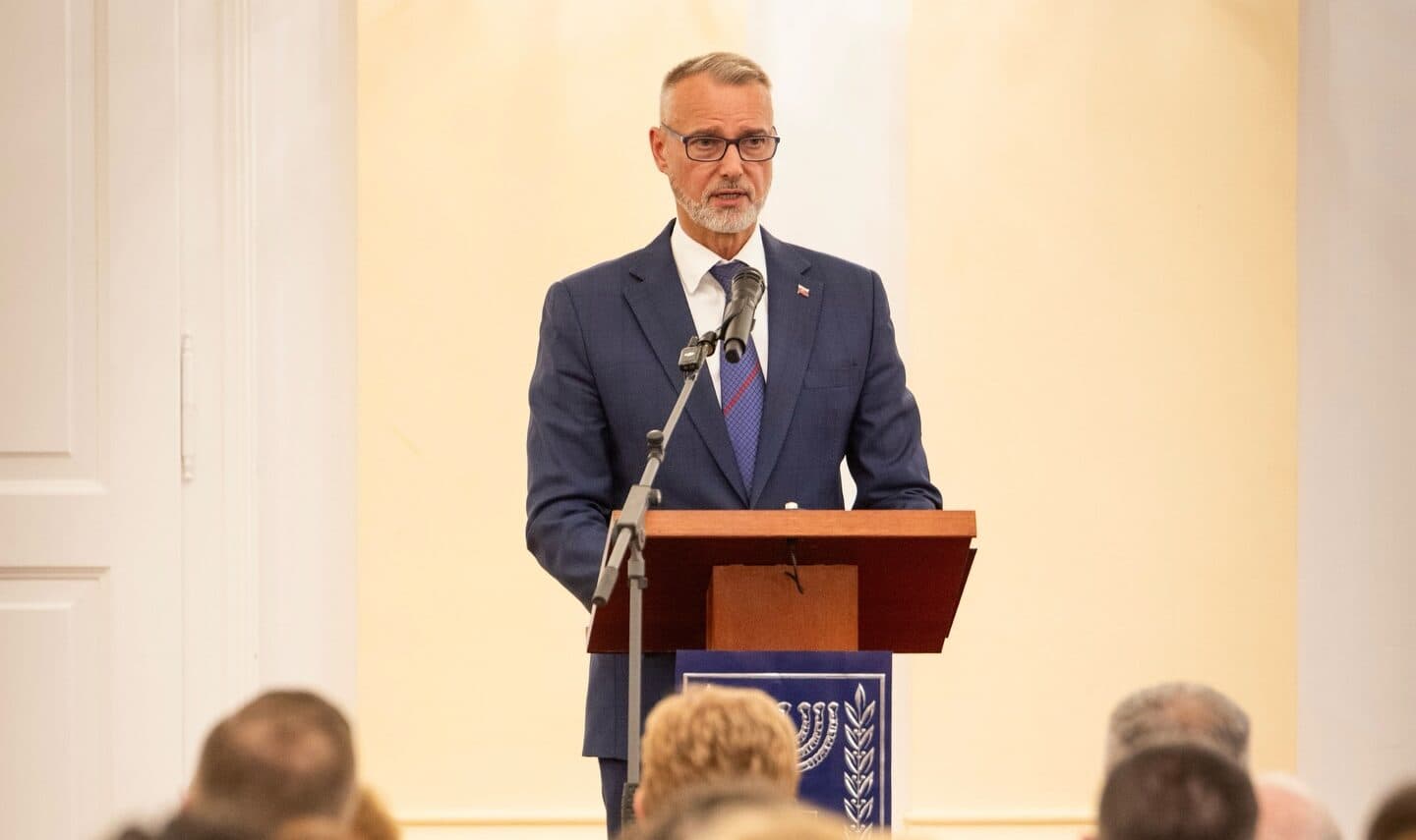 Richard Raši vyzval pri výročí konca vojny chrániť mier silou práva a hodnôt demokracie