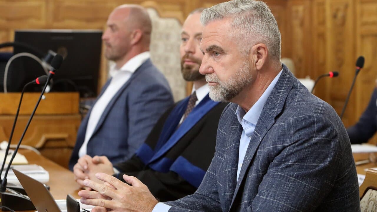 Na lavici obžalovaných sedí 11 ľudí vrátane Gašpara a Kováčika. Proces v kauze Očistec sa naplno rozbehol
